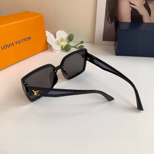 ルイヴィトンサングラス着用イメージ